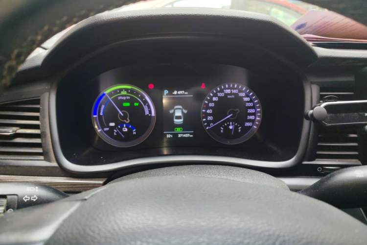 Used Hyundai Sonata Plug-in Hybrid 2018 2.0 PHE Smart Enjoyment Version China VI Standard Instrument Cluster