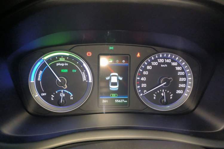 Used Hyundai Sonata Plug-in Hybrid 2018 2.0 PHS Smart Connect Version China V Standard Instrument Cluster