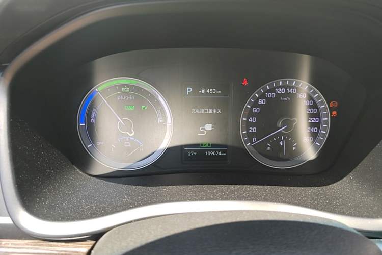 Used Hyundai Sonata Plug-in Hybrid 2018 2.0 PHE Smart Enjoyment Version China VI Standard Instrument Cluster
