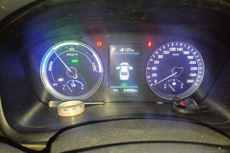 Used Hyundai Sonata Plug-in Hybrid 2018 2.0 PHS Smart Connect Version China VI Standard Instrument Cluster