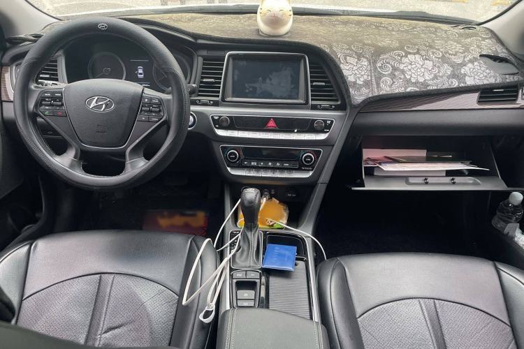 Used Hyundai Sonata Plug-in Hybrid 2018 2.0 PHS Smart Connect Version China V Standard Interior 1