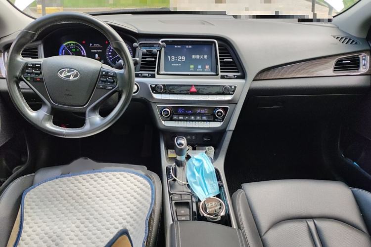 Used Hyundai Sonata Plug-in Hybrid 2018 2.0 PHS Smart Connect Version China VI Standard Interior 2