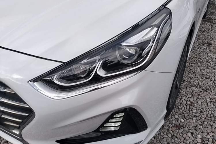 Used Hyundai Sonata Plug-in Hybrid 2018 2.0 PHS Smart Connect Version China VI Standard Left Front Headlight