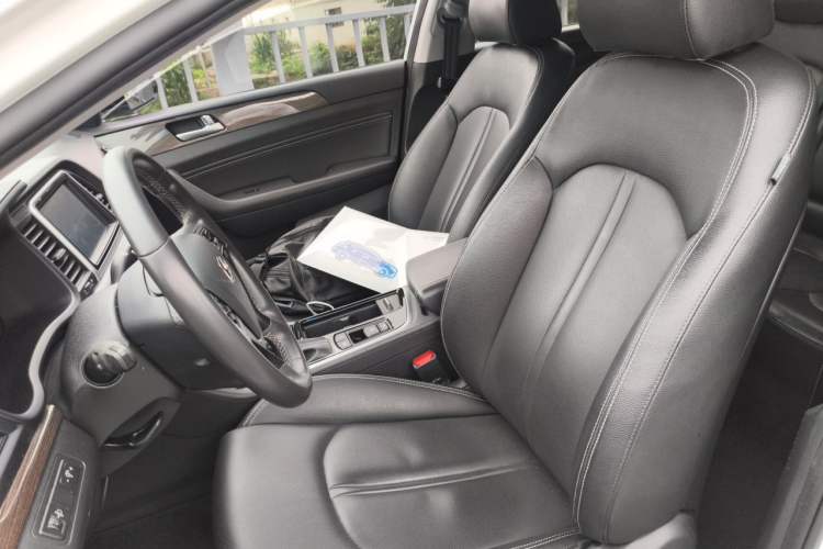 Used Hyundai Sonata Plug-in Hybrid 2018 2.0 PHS Smart Connect Version China V Standard Left Front Seat