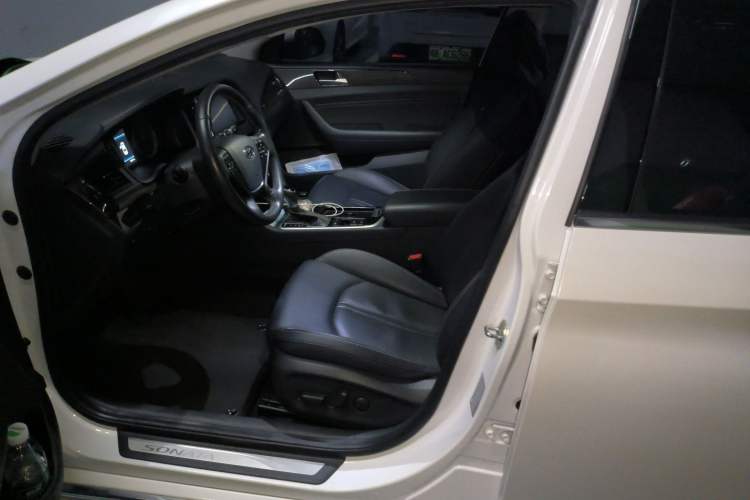 Used Hyundai Sonata Plug-in Hybrid 2018 2.0 PHS Smart Connect Version China V Standard Left Front Seat