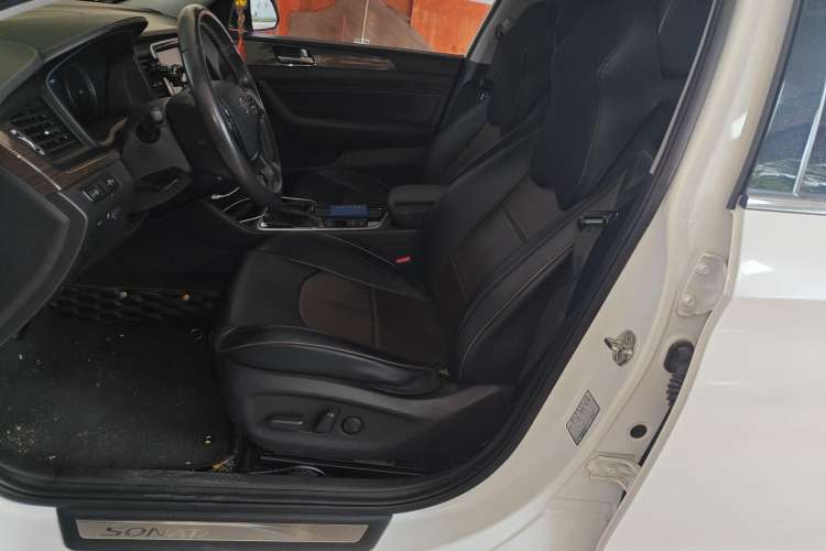 Used Hyundai Sonata Plug-in Hybrid 2018 2.0 PHS Smart Connect Version China V Standard Left Front Seat