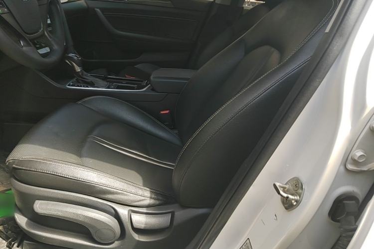 Used Hyundai Sonata Plug-in Hybrid 2018 2.0 PHE Smart Enjoyment Version China VI Standard Left Front Seat