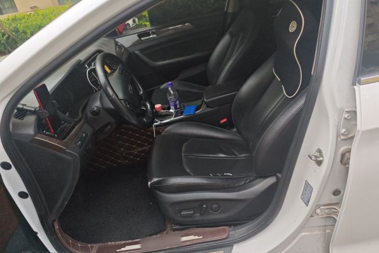 Used Hyundai Sonata Plug-in Hybrid 2018 2.0 PHS Smart Connect Version China VI Standard Left Front Seat