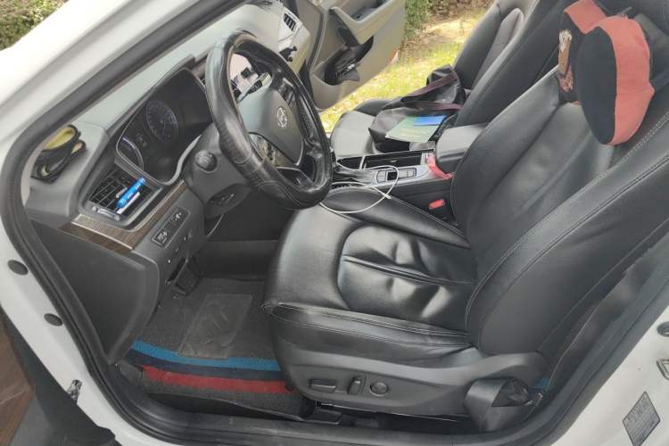 Used Hyundai Sonata Plug-in Hybrid 2018 2.0 PHS Smart Connect Version China VI Standard Left Front Seat