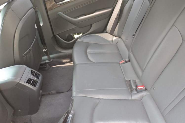 Used Hyundai Sonata Plug-in Hybrid 2018 2.0 PHS Smart Connect Version China V Standard Left Rear Seat