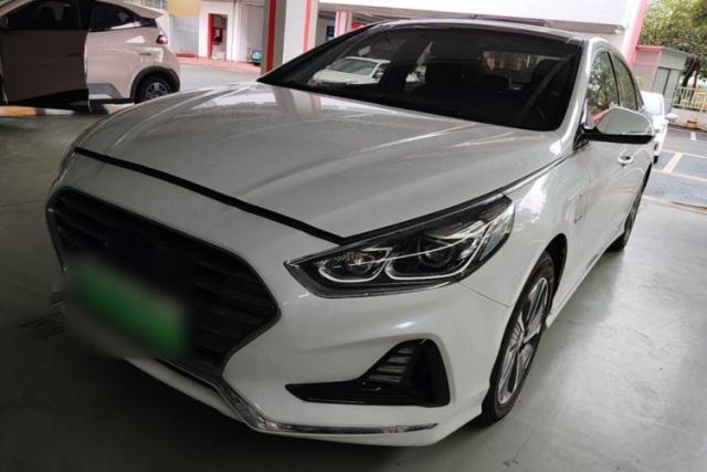 Hyundai Sonata Plug-in Hybrid 2018 2.0 PHS Smart Connect Version China VI Standard usata