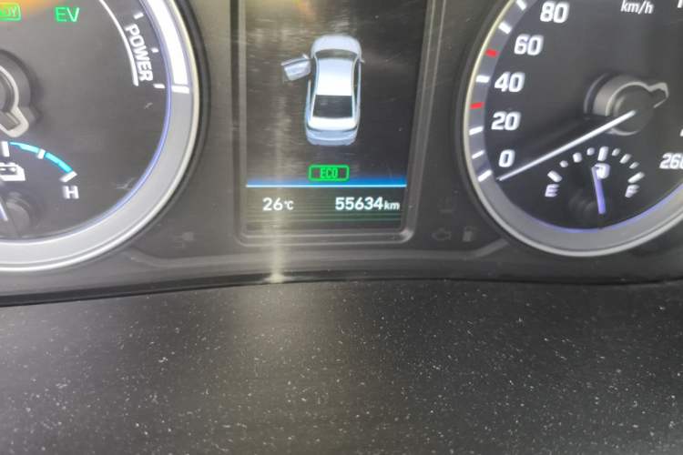 Used Hyundai Sonata Plug-in Hybrid 2018 2.0 PHS Smart Connect Version China V Standard Odometer Close Up