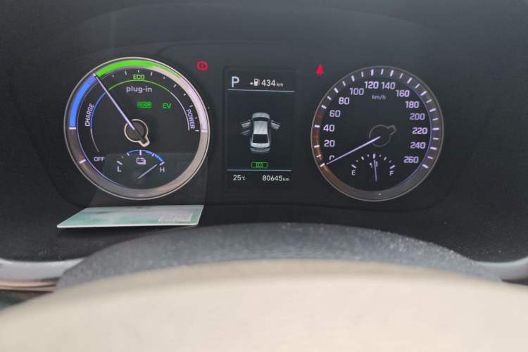 Used Hyundai Sonata Plug-in Hybrid 2018 2.0 PHS Smart Connect Version China V Standard Odometer Close Up