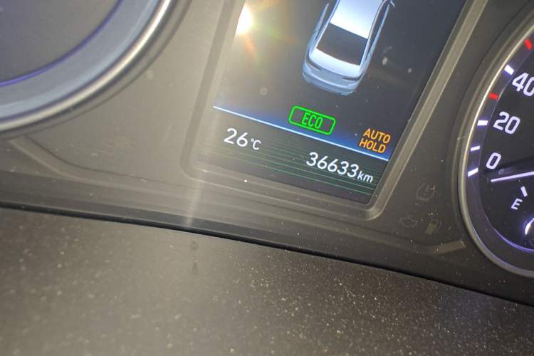 Used Hyundai Sonata Plug-in Hybrid 2018 2.0 PHS Smart Connect Version China V Standard Odometer Close Up