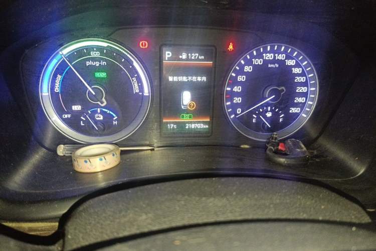 Used Hyundai Sonata Plug-in Hybrid 2018 2.0 PHS Smart Connect Version China VI Standard Odometer Close Up