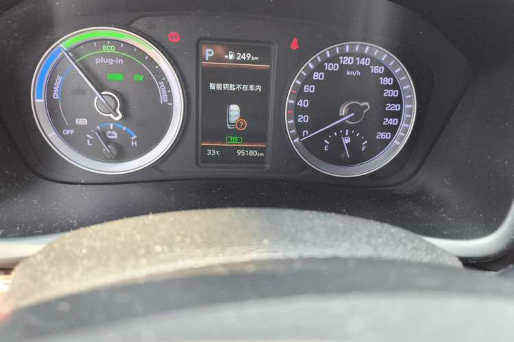 Used Hyundai Sonata Plug-in Hybrid 2018 2.0 PHS Smart Connect Version China VI Standard Odometer Close Up