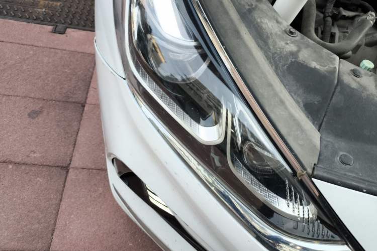 Used Hyundai Sonata Plug-in Hybrid 2018 2.0 PHS Smart Connect Version China VI Standard Right Front Headlight