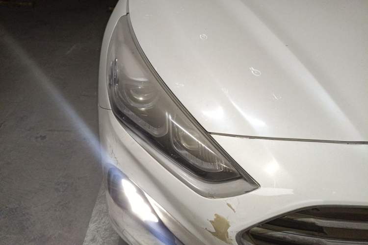 Used Hyundai Sonata Plug-in Hybrid 2018 2.0 PHS Smart Connect Version China VI Standard Right Front Headlight