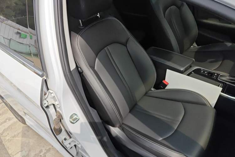 Used Hyundai Sonata Plug-in Hybrid 2018 2.0 PHS Smart Connect Version China VI Standard Right Front Seat