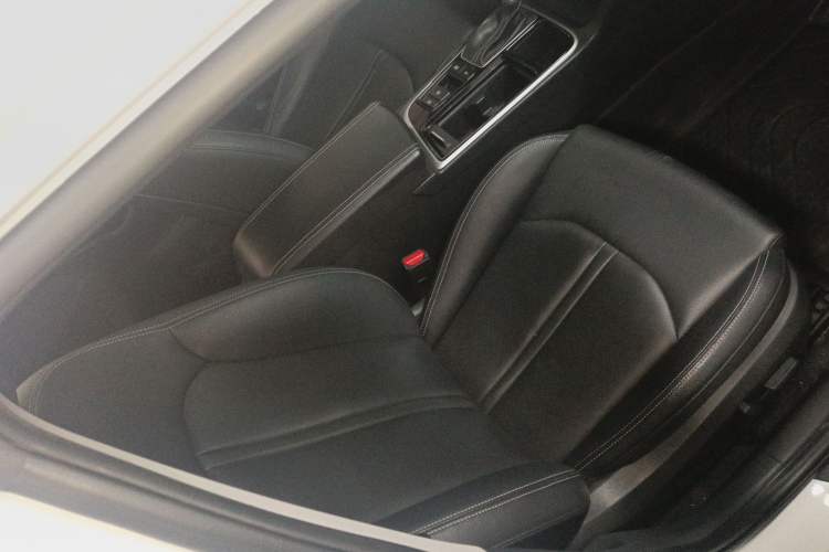 Used Hyundai Sonata Plug-in Hybrid 2018 2.0 PHS Smart Connect Version China VI Standard Right Front Seat