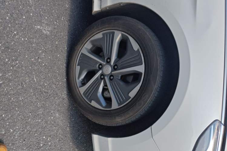 Used Hyundai Sonata Plug-in Hybrid 2018 2.0 PHS Smart Connect Version China V Standard Right Front Wheel Hub