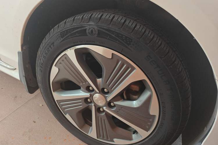 Used Hyundai Sonata Plug-in Hybrid 2018 2.0 PHS Smart Connect Version China V Standard Right Front Wheel Hub