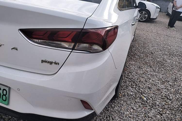 Used Hyundai Sonata Plug-in Hybrid 2018 2.0 PHS Smart Connect Version China VI Standard Right Rear Taillight