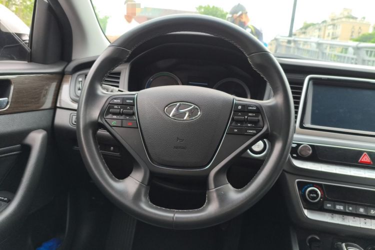 Used Hyundai Sonata Plug-in Hybrid 2018 2.0 PHS Smart Connect Version China V Standard Steering Wheel