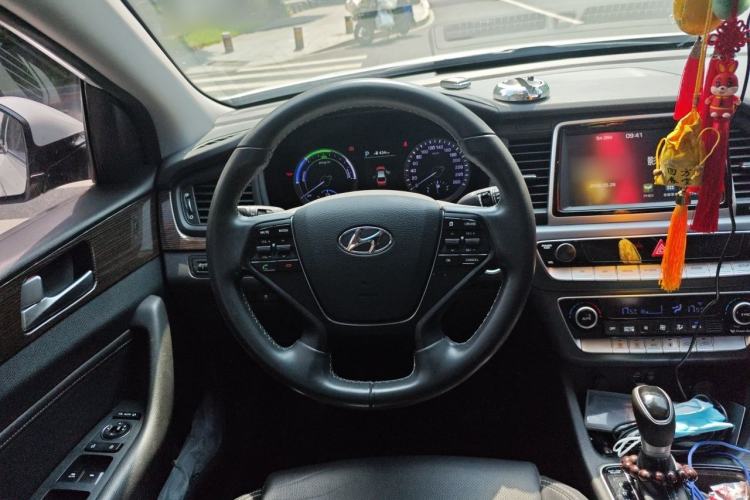 Used Hyundai Sonata Plug-in Hybrid 2018 2.0 PHS Smart Connect Version China V Standard Steering Wheel