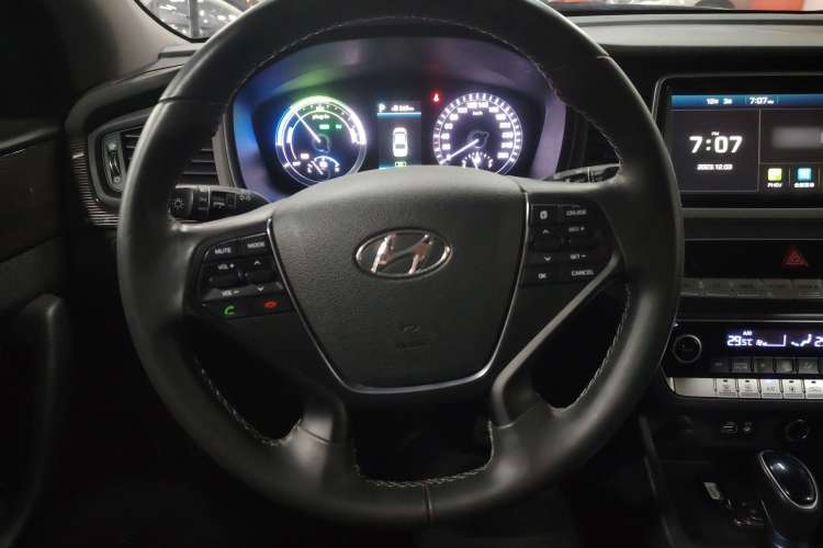 Used Hyundai Sonata Plug-in Hybrid 2018 2.0 PHS Smart Connect Version China VI Standard Steering Wheel