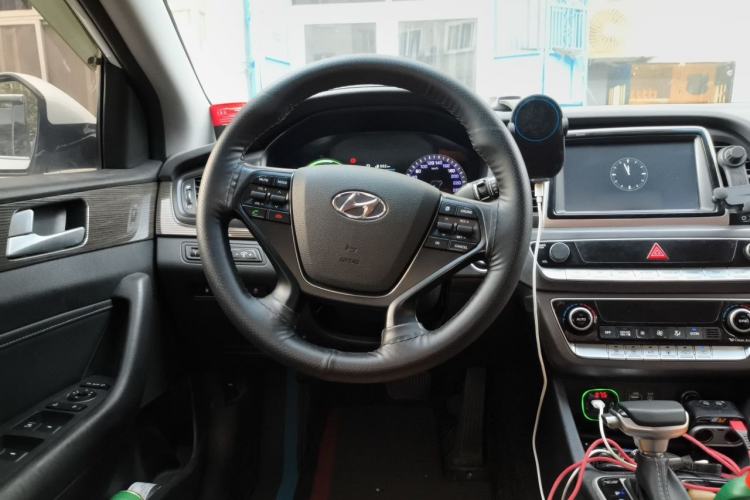 Used Hyundai Sonata Plug-in Hybrid 2018 2.0 PHS Smart Connect Version China VI Standard Steering Wheel