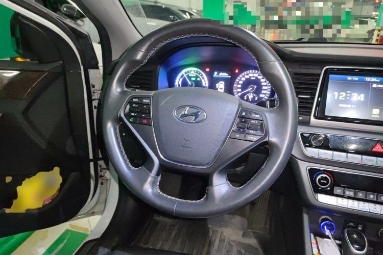 Used Hyundai Sonata Plug-in Hybrid 2018 2.0 PHS Smart Connect Version China VI Standard Steering Wheel