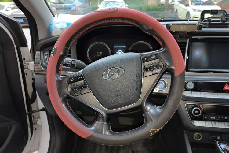 Used Hyundai Sonata Plug-in Hybrid 2018 2.0 PHS Smart Connect Version China VI Standard Steering Wheel