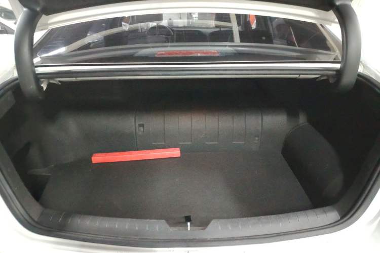Used Hyundai Sonata Plug-in Hybrid 2018 2.0 PHS Smart Connect Version China VI Standard Trunk