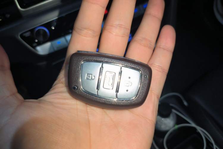 Used Hyundai Sonata Plug-in Hybrid 2018 2.0 PHS Smart Connect Version China V Standard Vehicle Key