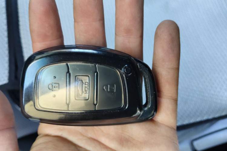 Used Hyundai Sonata Plug-in Hybrid 2018 2.0 PHE Smart Enjoyment Version China VI Standard Vehicle Key