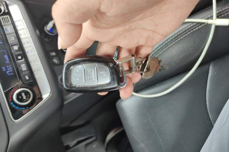 Used Hyundai Sonata Plug-in Hybrid 2018 2.0 PHS Smart Connect Version China VI Standard Vehicle Key