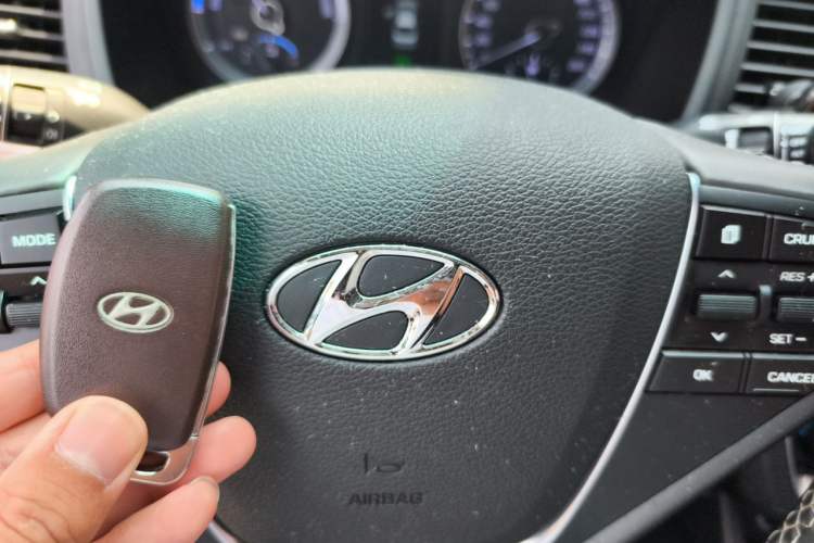 Used Hyundai Sonata Plug-in Hybrid 2018 2.0 PHS Smart Connect Version China VI Standard Vehicle Key