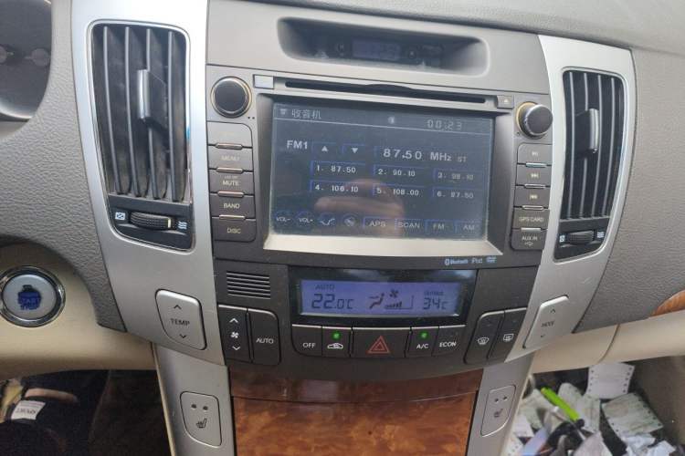 Used Hyundai SONATA·NFC 2009 2.0L Automatic GLS Audio And AC Panel