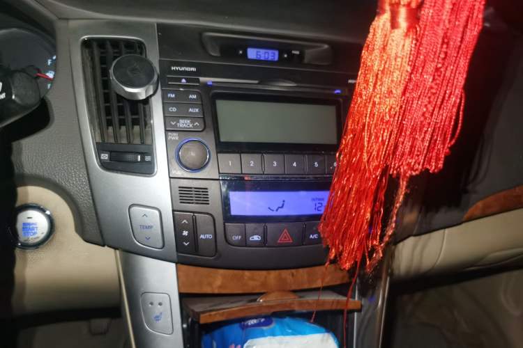 Used Hyundai SONATA·NFC 2009 2.0L Automatic GLS Audio And AC Panel