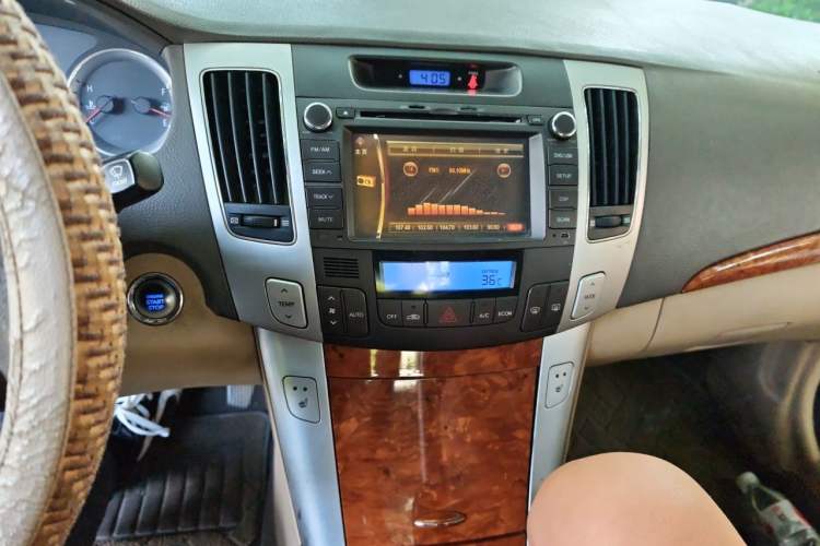 Used Hyundai SONATA·NFC 2009 2.0L Automatic GLS Audio And AC Panel