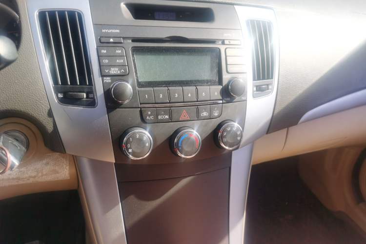 Used Hyundai SONATA·NFC 2009 2.0L MT GL Audio And AC Panel