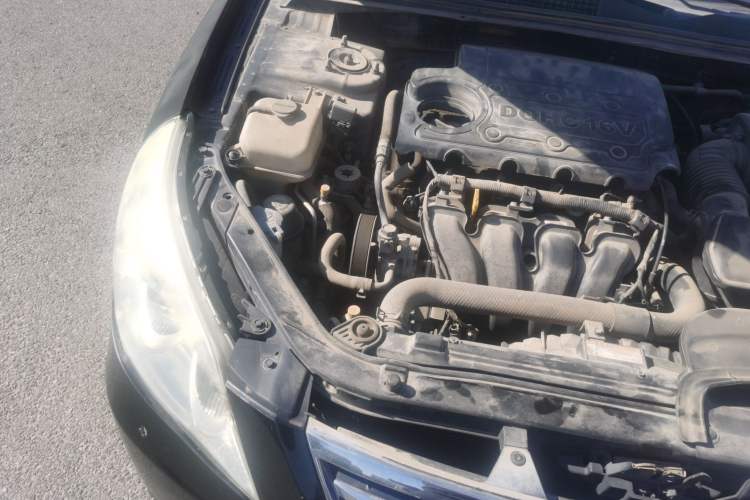 Used Hyundai SONATA·NFC 2009 2.0L MT GL Engine Bay Right