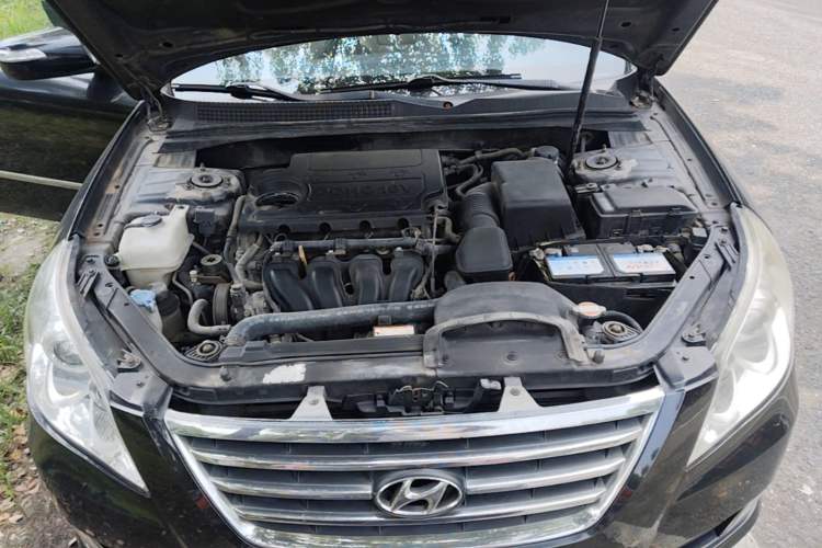 Used Hyundai SONATA·NFC 2009 2.0L Automatic GLS Engine Bay