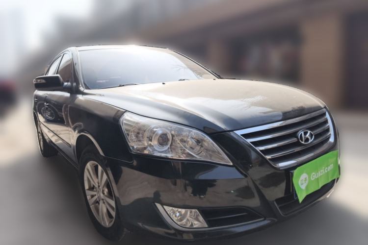 Used Hyundai SONATA·NFC 2009 2.0L Automatic GLS Front Right 45 Deg