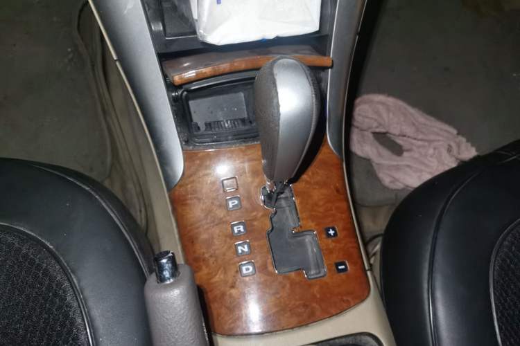 Used Hyundai SONATA·NFC 2009 2.0L Automatic GLS Gear Lever
