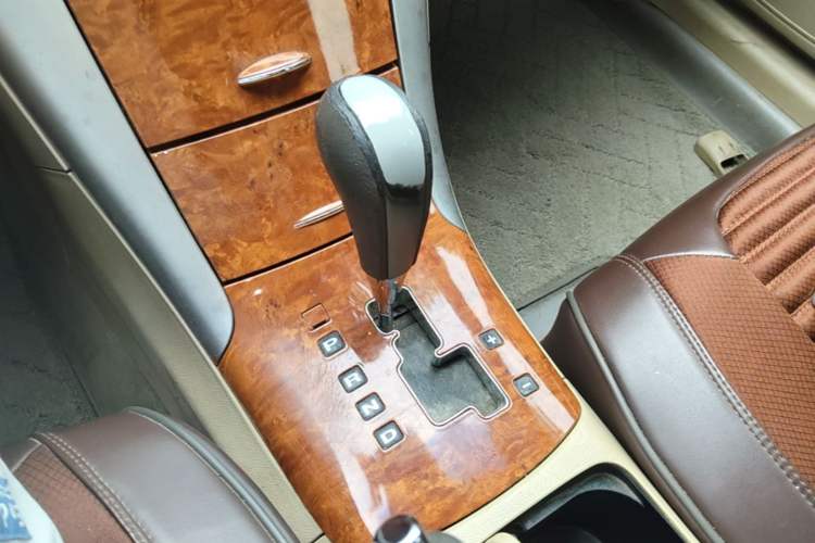 Used Hyundai SONATA·NFC 2009 2.0L Automatic GLS Gear Lever