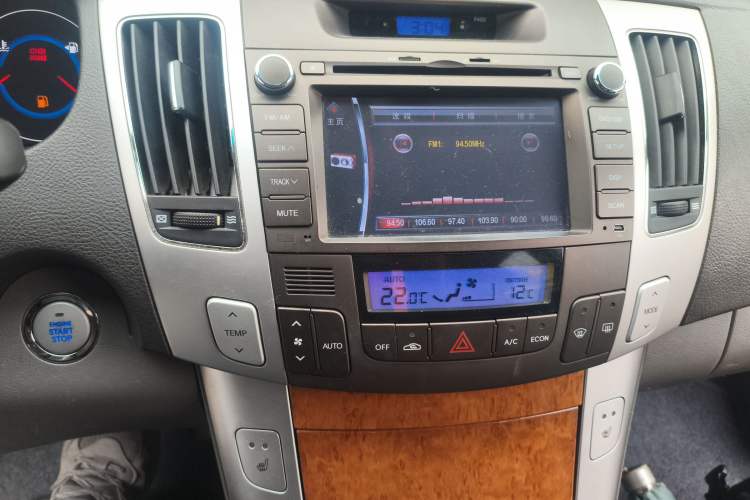 Used Hyundai SONATA·NFC 2009 2.0L Automatic GLS Audio And AC Panel