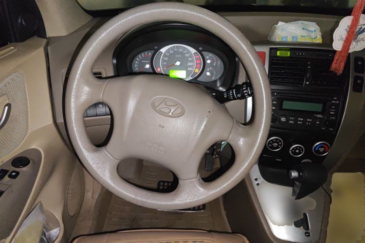 Used Hyundai Tucson 2006 2.0L Automatic 2WD Comfort Edition Steering Wheel