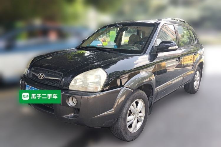 Used Hyundai Tucson 2009 2.0L Automatic Two-Wheel Drive with Sunroof Guazi used car, China used car export, Used car for sale, Used Hyundai cars, Cheapest cars for sale